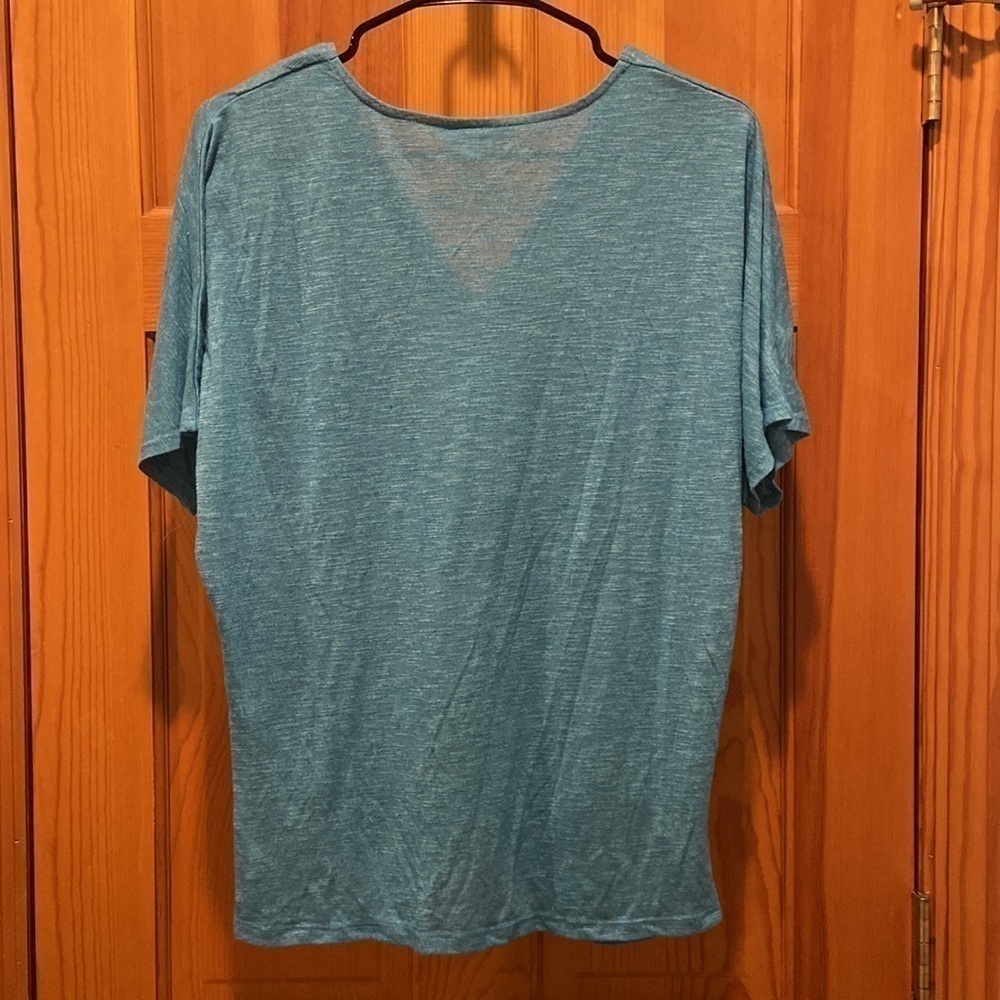Juicy Couture Heathered Blue V-Neck Twist Waist Short Sleeve Shirt Size Medium - Picture 3 of 4